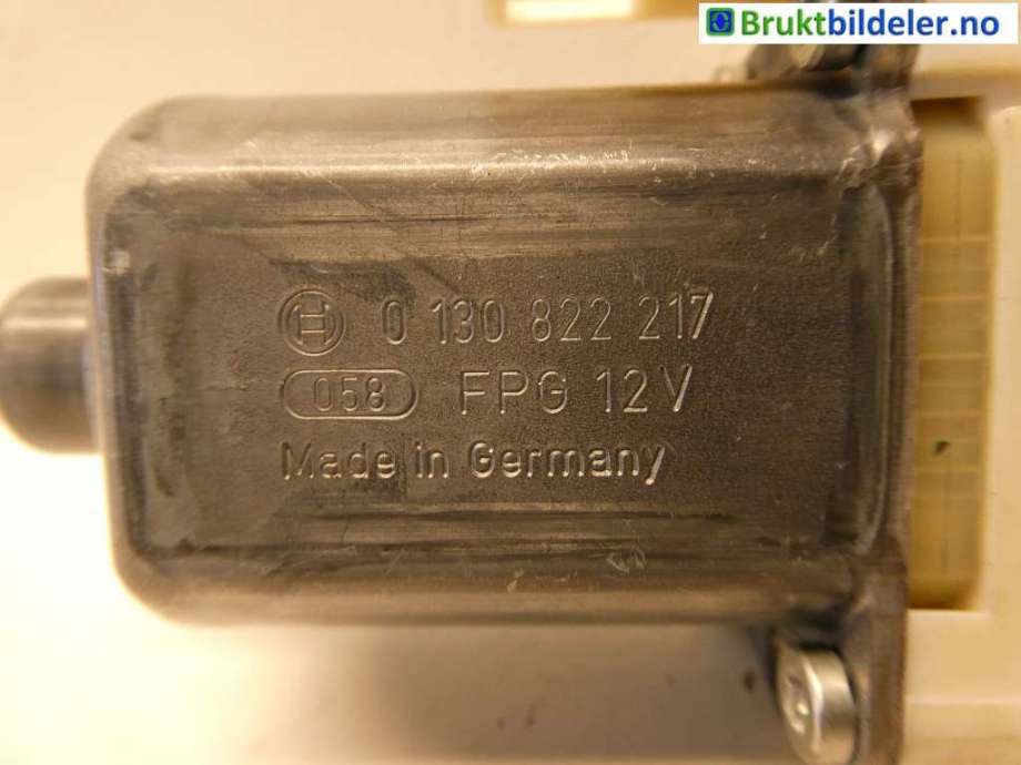 Ruteheis venstre foran til Ford Focus 2008-2010 (Type II, Fase 2) (FORD|4M5T-14A389|0 130 822 217)