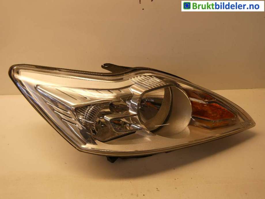Frontlykt høyre halogen til Ford Focus, 2008-2010 (Type II, Fase 2)  (FORD|8M51-13100-AC)