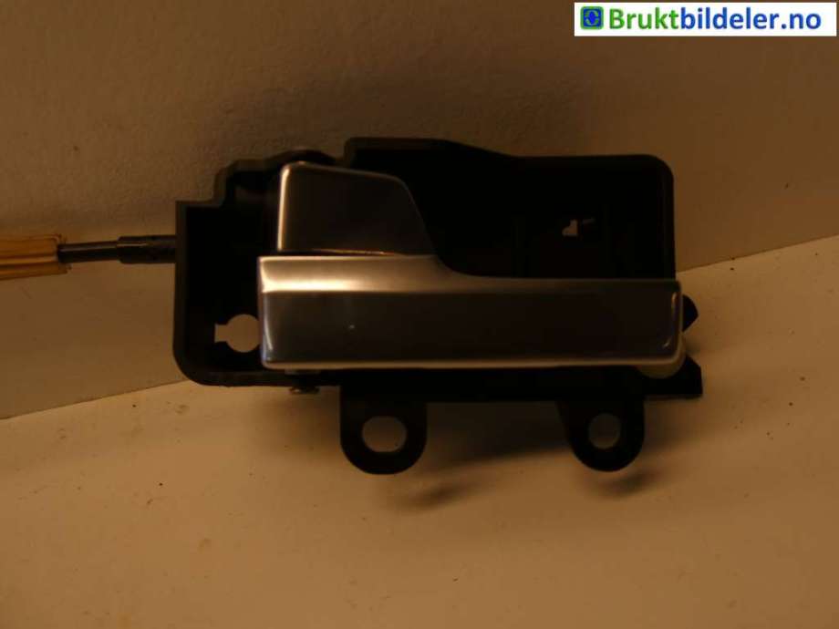 Dørhåndtak inv venst foran til Ford Focus 2008-2010 (Type II, Fase 2) (FORD|3M51-R22601-AA|)