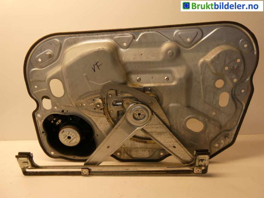 Ruteheis til Ford Focus, 2008-2010 (Type II, Fase 2)  (FORD|3M51-R23201-DA)