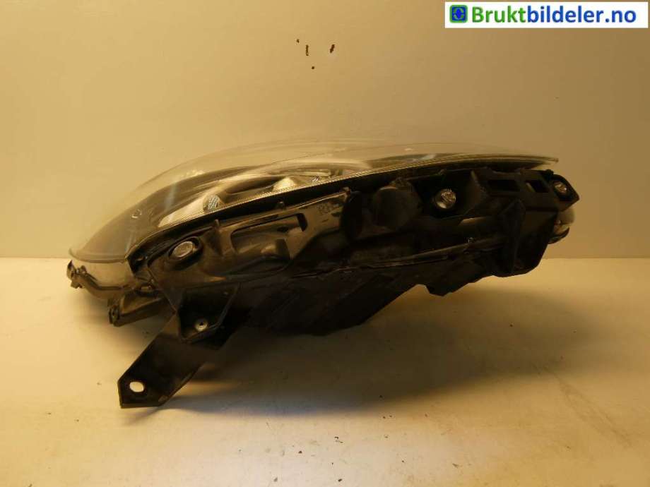 Frontlykt høyre halogen til Renault Clio 2009-2012 (Type III, Fase 2)  (RENAULT|260107056R|)