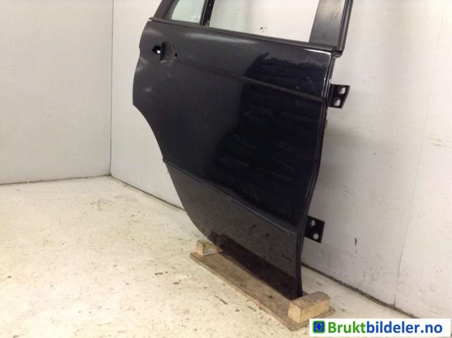 Dør høyre bak til BMW X5 2000-2006 (E53) (E53) (BMW|41 52 8 256 828|)