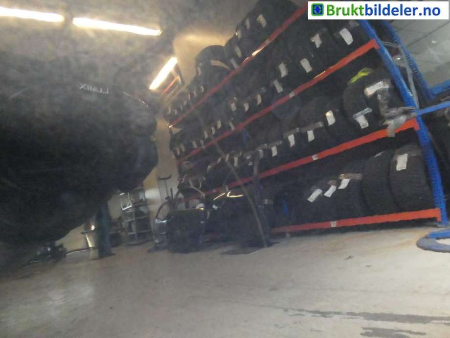 Dør venstre bak til Suzuki SX4 2006-2009 (Type I, Fase 1)  (SUZUKI|68004-79J00|)