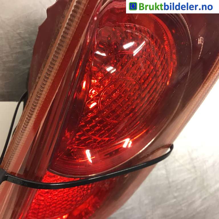 Baklykt venstre indre til Mitsubishi Lancer 2008-2017  (MITSUBISHI||P5614)