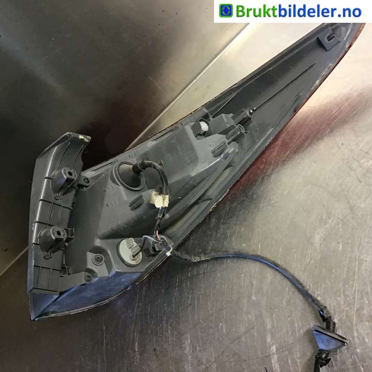 Baklykt venstre til Hyundai i40 2012-2017  (HYUNDAI|92401-3Z000|)