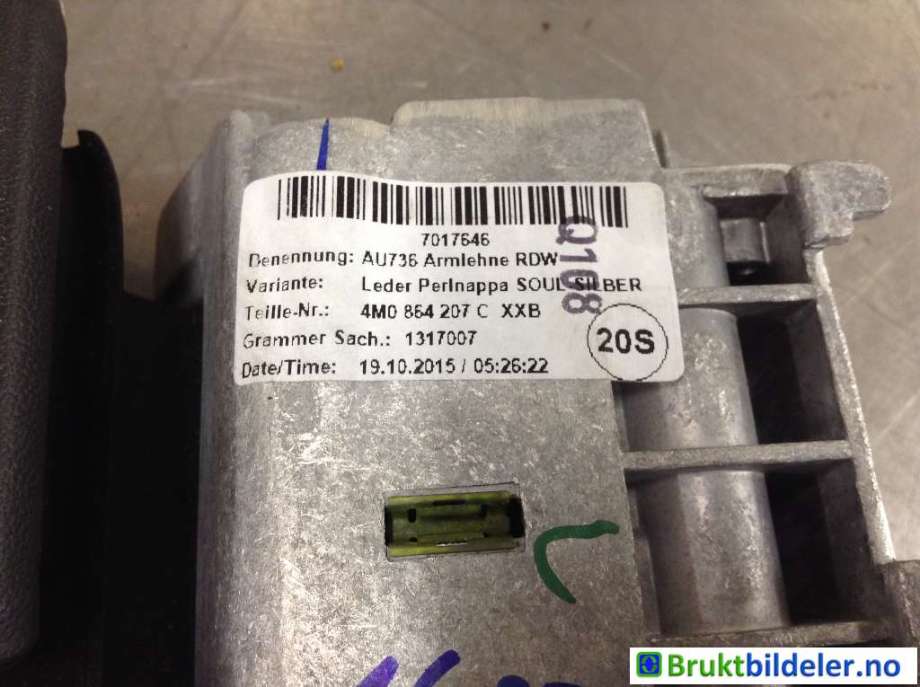 Sete armlene lokk til Audi Q7 2015-->> (Type II) (AUDI|4M0 864 207 C|)