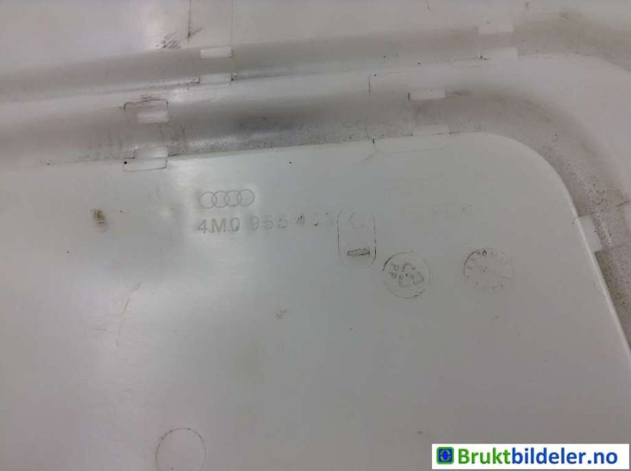 Spylertank til Audi Q7 2015-->> (Type II) (AUDI|4M0 955 453 C||4M0 955 453 G)