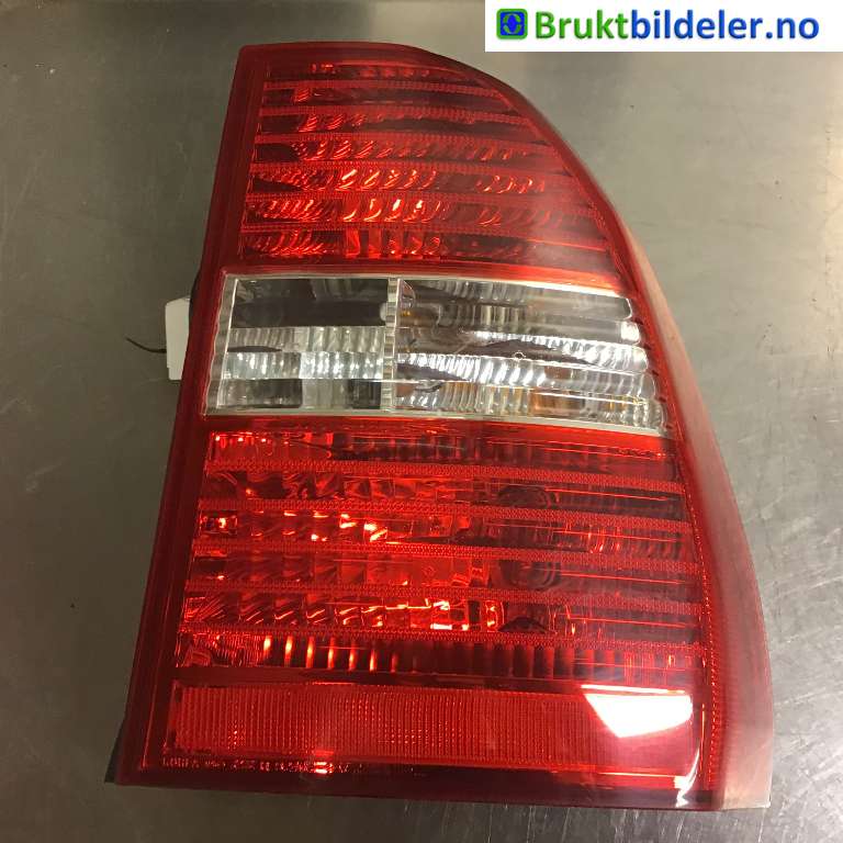 Baklykt høyre til Kia Sportage, 2005-2010 (Type II) (KIA|92402 -1F010)