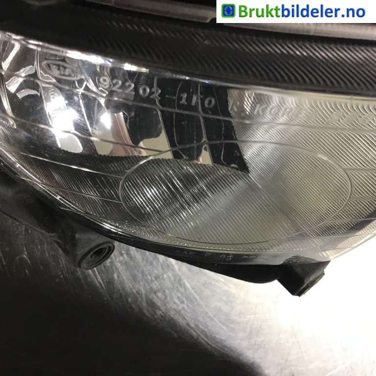 Tåkelykt høyre foran til Kia Sportage 2005-2010 (Type II)  (KIA|)