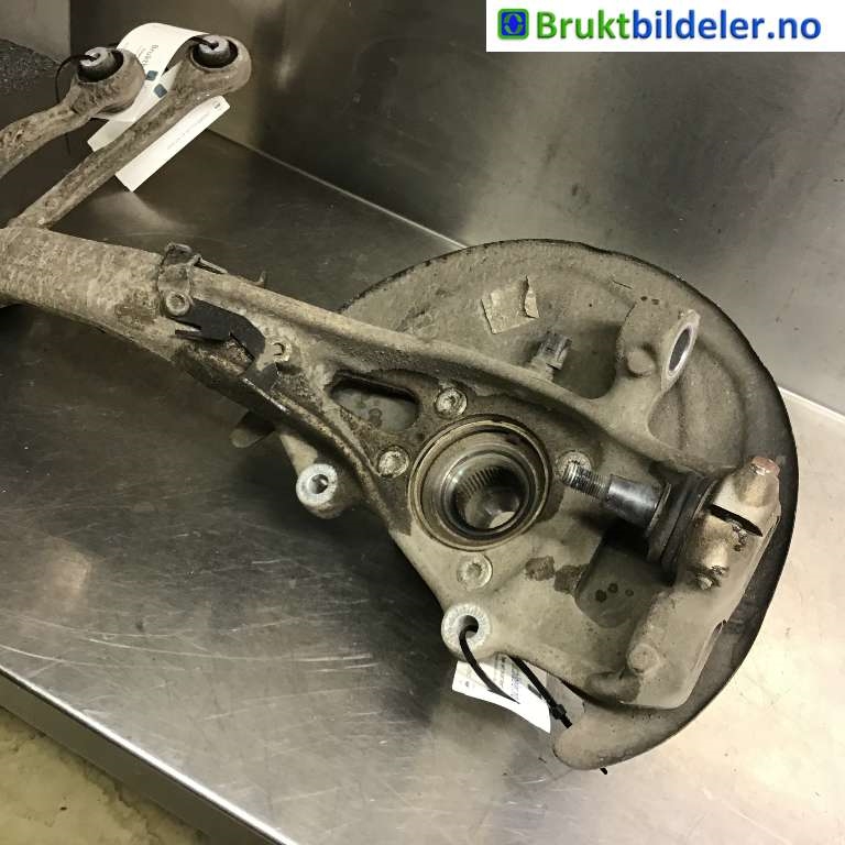 Hjulspindel venstre foran til Audi Q7 2015-->> (Type II) (AUDI|4M0 407 253 J|)
