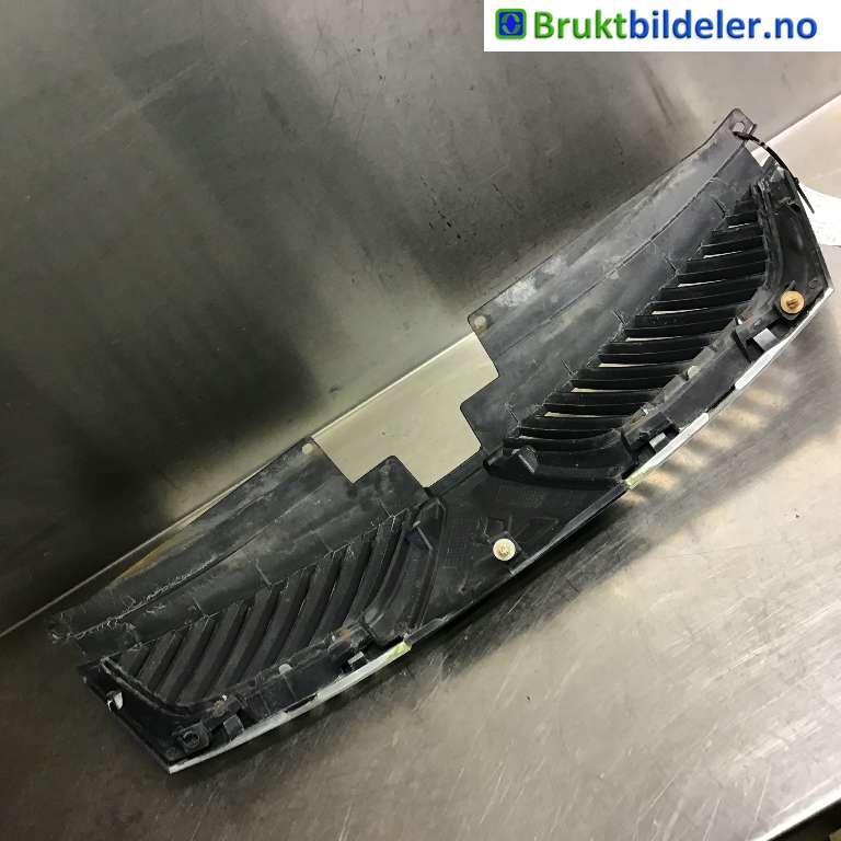 Grill til Mitsubishi Outlander 2007-2010 (Type II, Fase 1)  (MITSUBISHI|7450A037XA|)