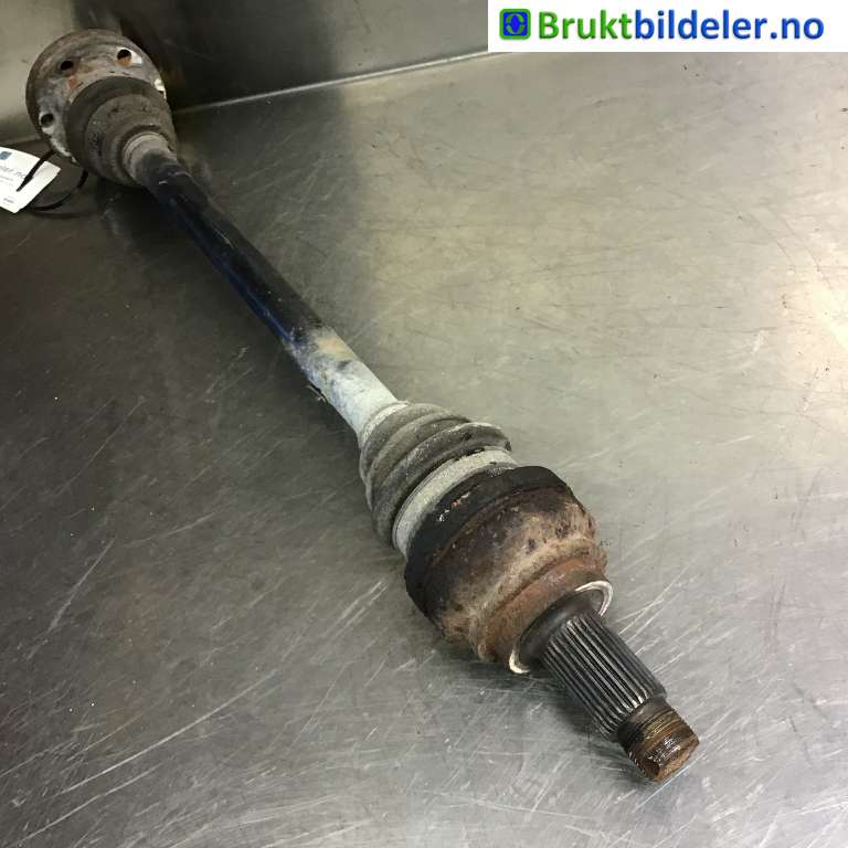 Drivaksel høyre bak til BMW 5-Serie 2003-2010 (E60/E61) (E60/E61) (BMW|33 67 7 527 423|)