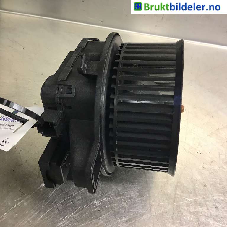Varmeapparat motor til Audi Q7 2015-->> (Type II)  (AUDI|4M1 820 021|C24245-103|)