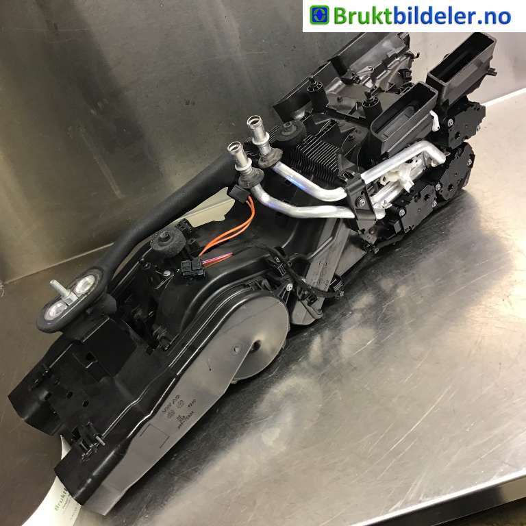 Varmeapparat diverse til Audi Q7 2015-->> (Type II)  (AUDI|4M0 820 004|CZ443230-2515|)