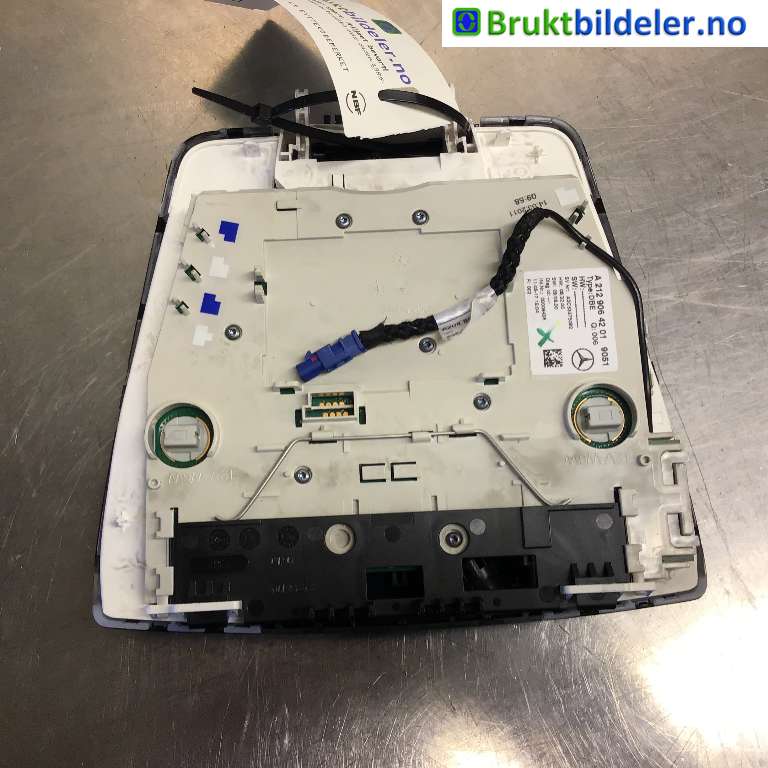 Tak konsoll til Mercedes E-Klasse 2009-2013 (Fase 1) (W212) (W212) (MERCEDES|A 212 906 42 01|A2C53375082|)