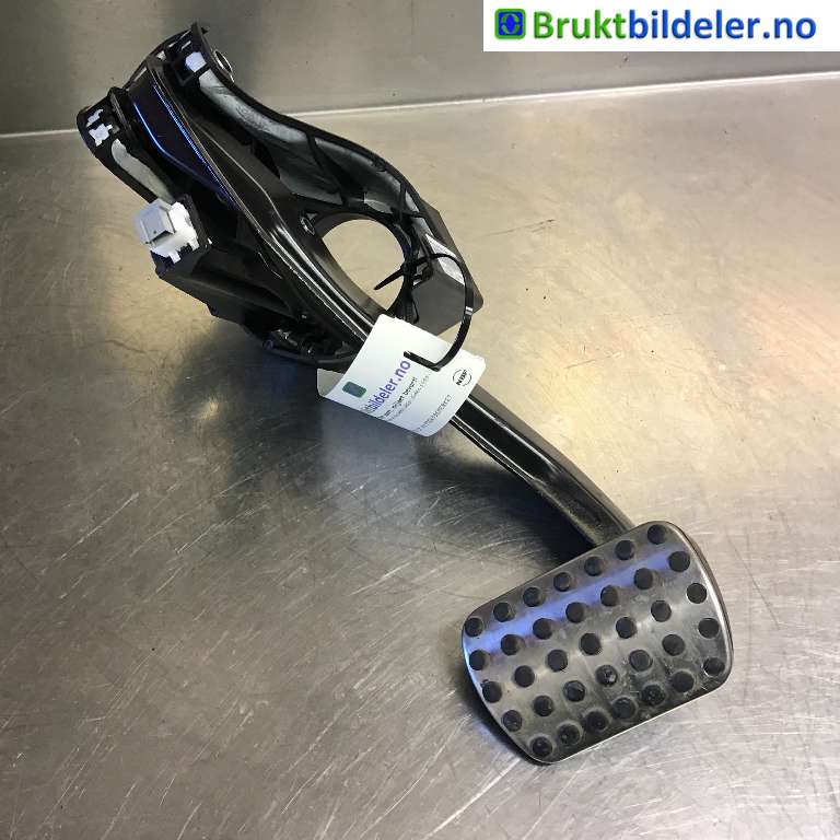 Pedal gass/brems/clutch til Mercedes E-Klasse, 2009-2013 (Fase 1) (W212) (W212) (MERCEDES|A 204 290 20 01)