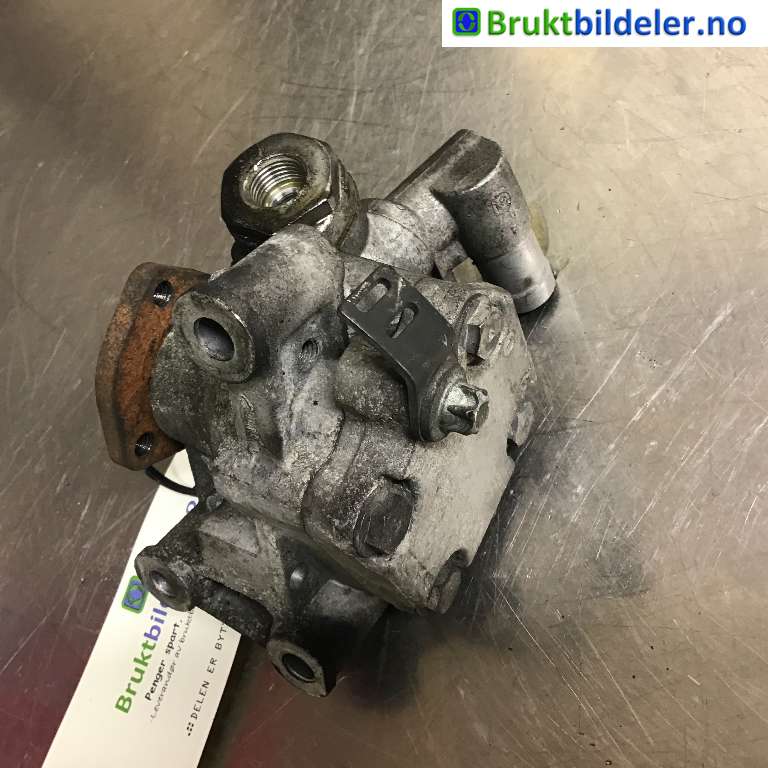 Servo pumpe mekanisk til Mercedes C-Klasse 2004-2007 (Fase 2) (W203) (W203) (MERCEDES|A 004 466 13 01|)