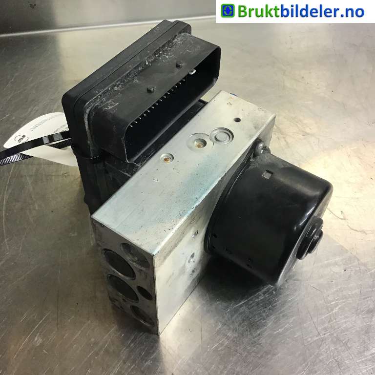 ABS sentral til Mercedes C-Klasse 2004-2007 (Fase 2) (W203) (W203) (MERCEDES|A 005 431 43 12|10.0204-0504.4|A 034 545 79 32)