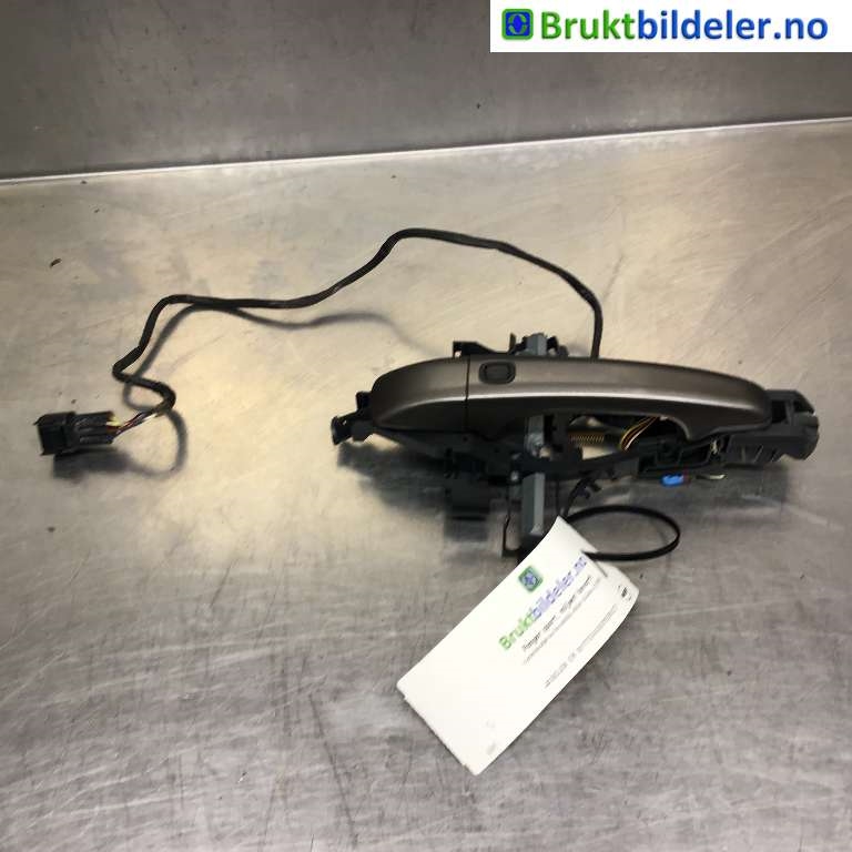Dørhåndtak utv høyre bak til Volvo V70, 2007-2013 (Type III, Fase 1)  (VOLVO|30784205)