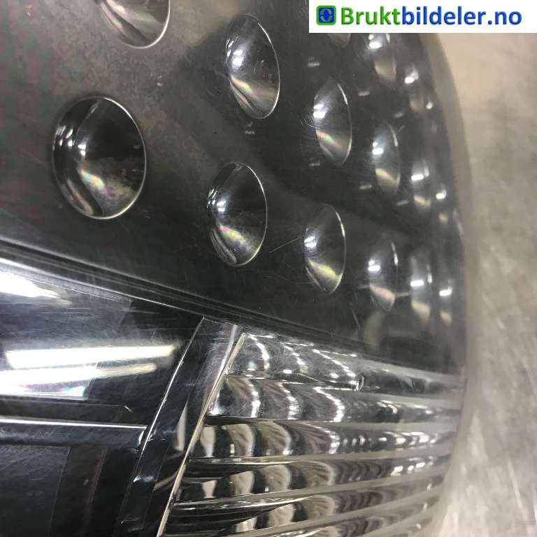 Baklykt høyre indre til Mitsubishi Outlander 2010-2012 (Type II, Fase 2)  (MITSUBISHI|8331A006|)