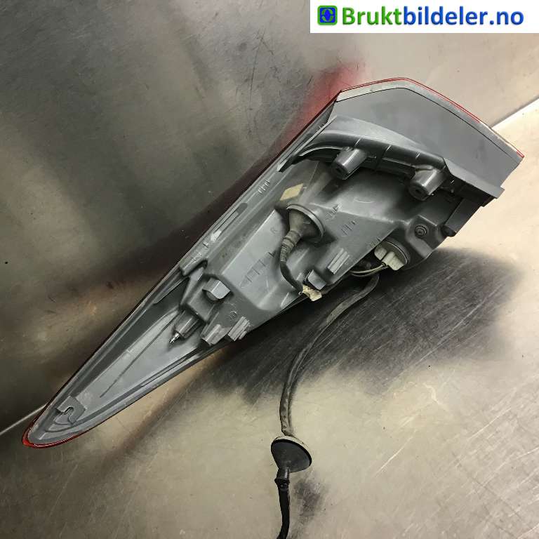 Baklykt høyre til Hyundai i40 2012-2017  (HYUNDAI|92402 3Z000|)