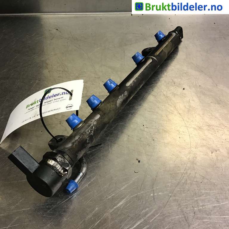 Dyseskinne (fuelrail) til Mercedes B-Klasse 2008-2011 (Fase 2) (W245) (W245) (MERCEDES|A 640 070 12 95/004||A 611 078 04 49)