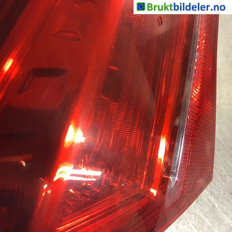 Baklykt venstre indre til Opel Meriva B 2010-2017  (OPEL|13435485|0284500162|13 260 838)
