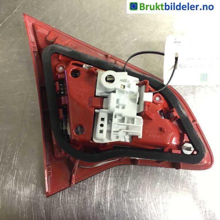 Baklykt høyre indre til Opel Meriva B 2010-2017 (OPEL|13435486|0284510161|13 260 841)