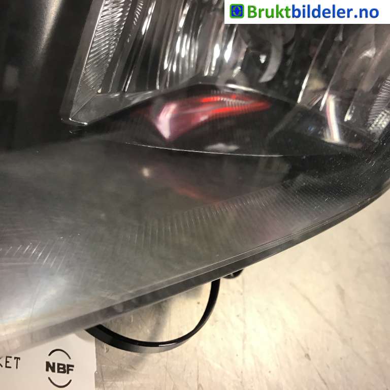 Tåkelykt venstre foran til VW Golf VII 2012-2017 (Fase 1)  (VOLKSWAGEN|5G0 941 661 D|1ND 011 223-05|----------)
