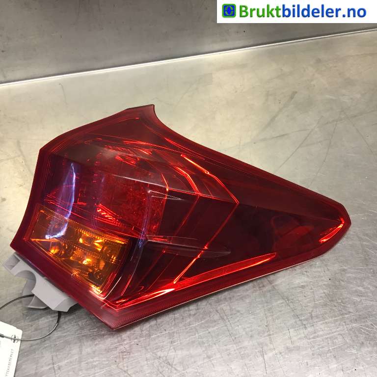 Baklykt høyre til Toyota Auris, 2015-2019 (Type II, Fase 2)  (TOYOTA|81551-02710)