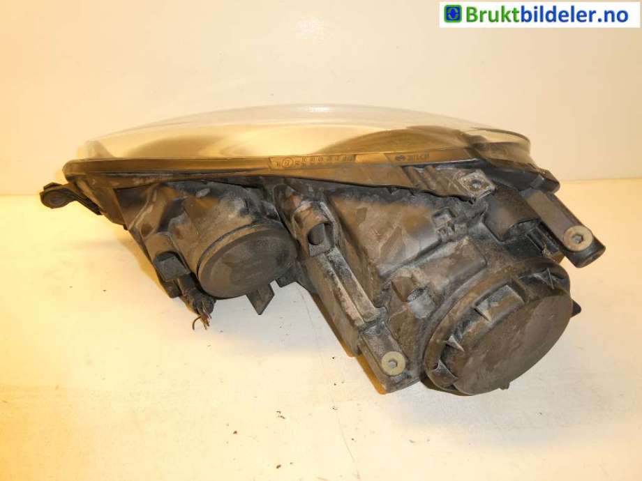 Frontlykt høyre halogen til VW Golf V, Combi 2003-2008 (VOLKSWAGEN|1K0941030T||1K0 941 030 T)