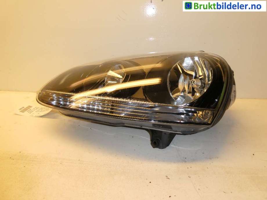 Frontlykt venstre halogen til VW Golf V, Combi, 2003-2008  (VOLKSWAGEN|1K6941005T)