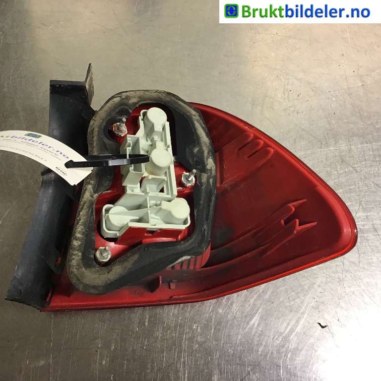 Baklykt venstre til BMW 3-Serie 2005-2011 (E90/E91/E92/E93) (E90/E91/E92/E93) (BMW|63 21 7 160 061|)