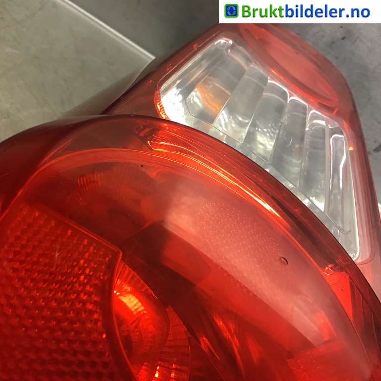 Baklykt venstre til Citroën Berlingo 2008-2015 (Type II, Fase 1)  (CITROEN|9680608080|)
