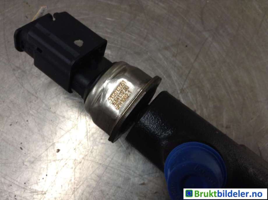 Dyseskinne (fuelrail) til Peugeot 3008 2009-2016 (Type I)  (PEUGEOT|9684753080-02|94675G 01|9664111780)