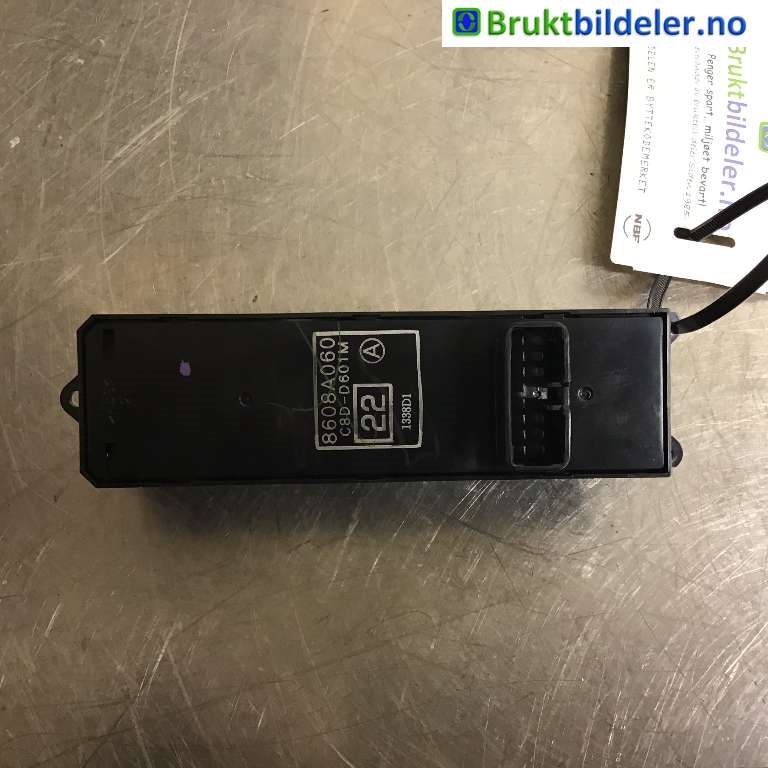 Bryter ruteheis til Mitsubishi Outlander 2007-2010 (Type II, Fase 1)  (MITSUBISHI|8608A060|C8D-D601M|)