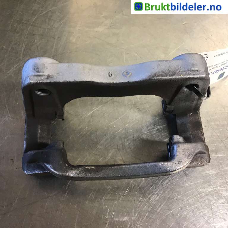 Bremsecaliper brakett til VW Transporter / Caravelle 2019-->> (T6.1) (T6.1) (Volkswagen|7LA 615 125|L93874|)