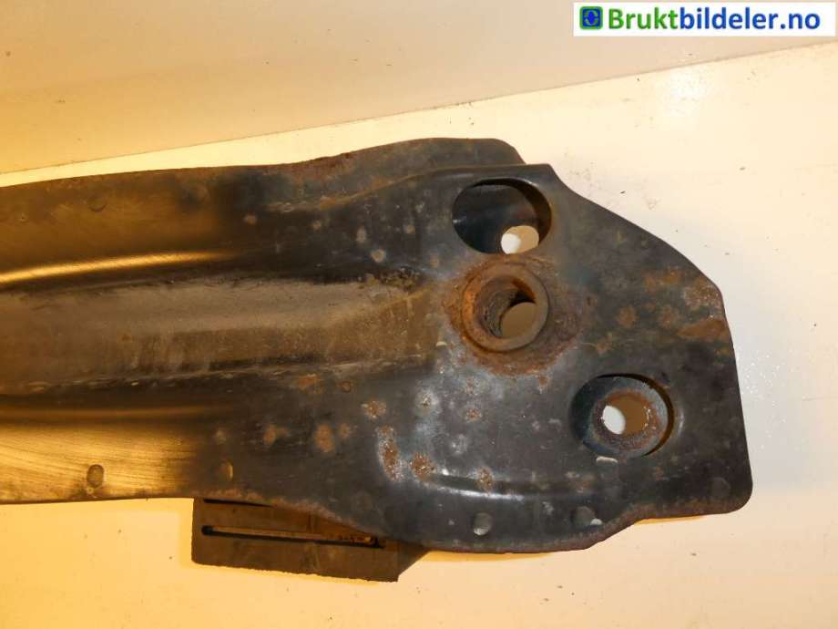 Støtfangerforsterkning foran til Mitsubishi Colt 2004-2008 (Type VII, Fase 1) (MITSUBISHI|5256A448|)