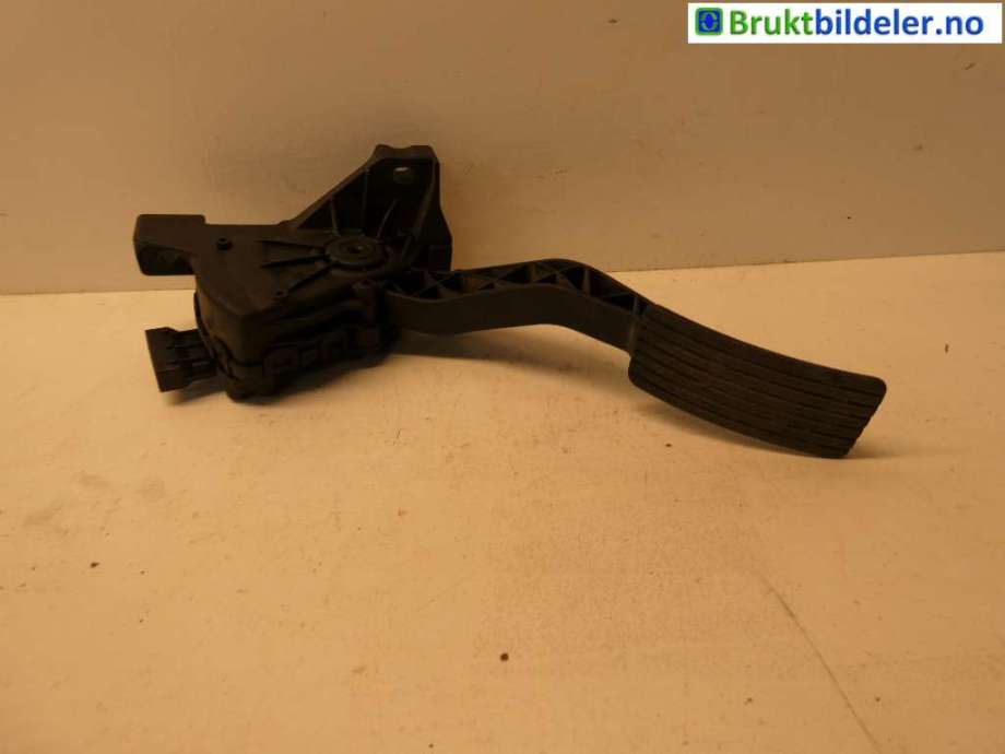 Pedal gass til Mitsubishi Colt 2004-2008 (Type VII, Fase 1)  (MITSUBISHI|MN125792||MN 125792)