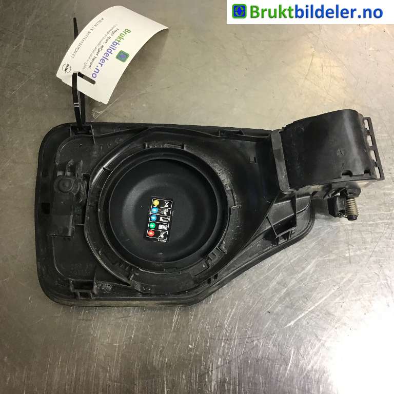Batterilader inntak/luke til BMW 2-Serie 2014-2021 (F22/F23) (F22/F23) (BMW|51 17 7 350 864|)