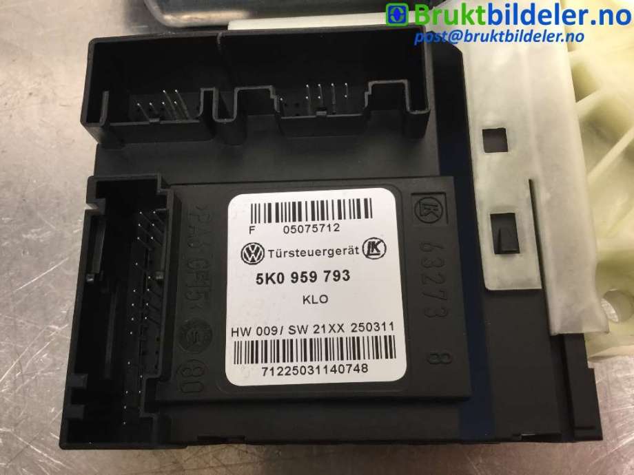 Ruteheis venstre foran til VW Golf VI 2008-2012  (VOLKSWAGEN|5K0 959 793||5K0 959 701 D)