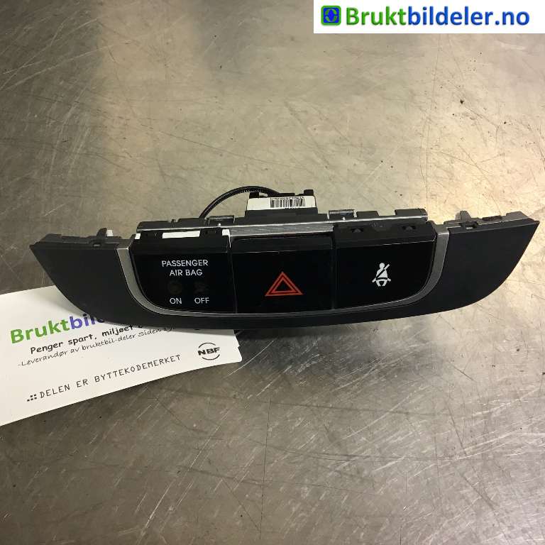 Bryter nødblink til Hyundai Ix35, 2010-2015  (HYUNDAI|847402S350TAN)