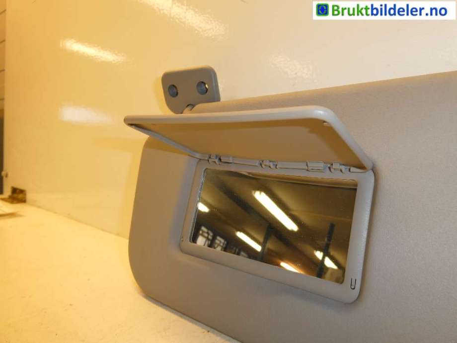 Solskjerm til Mitsubishi Colt 2004-2008 (Type VII, Fase 1)  (MITSUBISHI|)