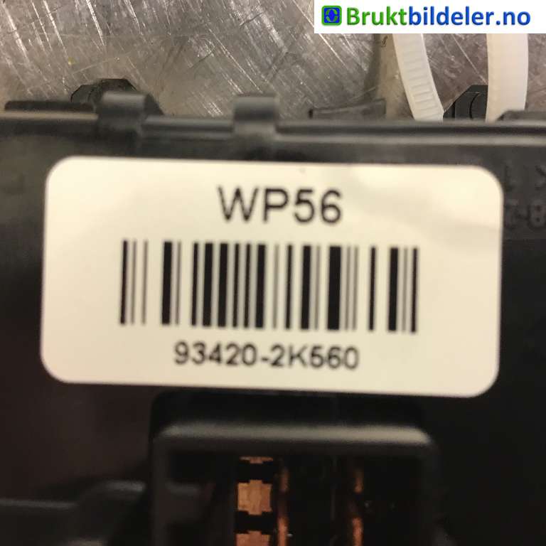 Bryter visker til Hyundai Ix35 2010-2015  (HYUNDAI|934202K560|)