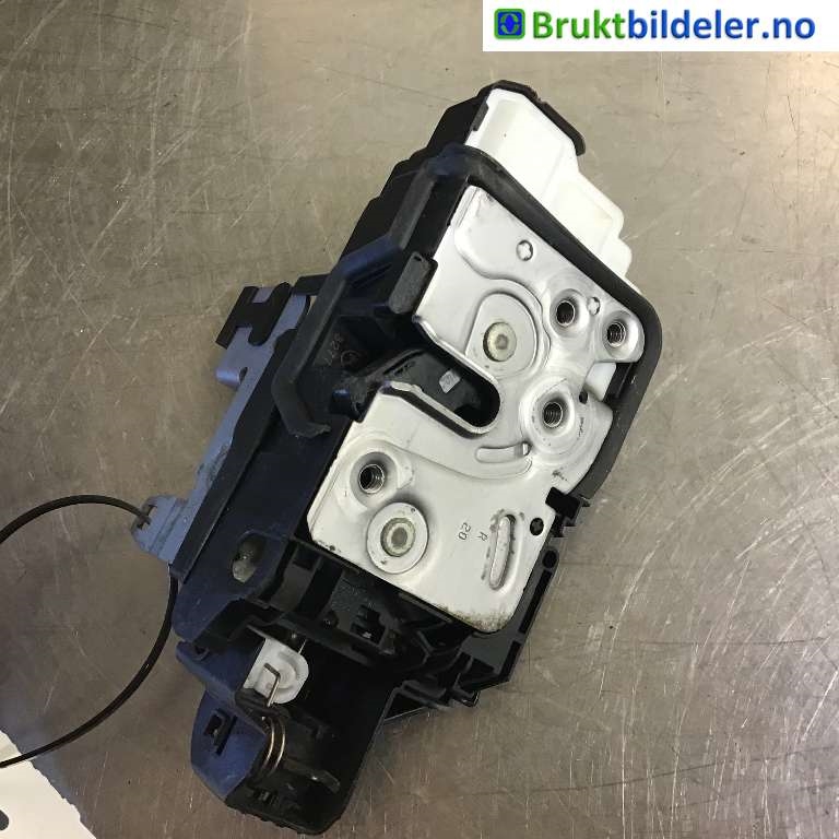 Låsekasse høyre foran til Volvo V90 / V90 CC / S90 2016-->>  (VOLVO|31440998|C73367-100|31462456)