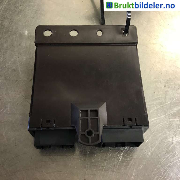 Styreenhet elektrisk bakluke til Volvo V90 / V90 CC / S90 2016-->>  (VOLVO|31676621|)