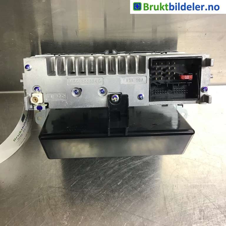 Bilstereo til VW Caddy 2010-2015 (Type III, Fase 2)  (VOLKSWAGEN|5K0 035 156 A|CQ-JV1876AE|)