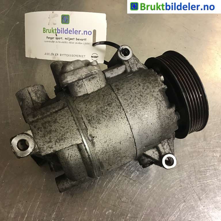 Aircondition kompressor til VW Caddy, 2010-2015 (Type III, Fase 2)  (VOLKSWAGEN|5N0 820 803 C)
