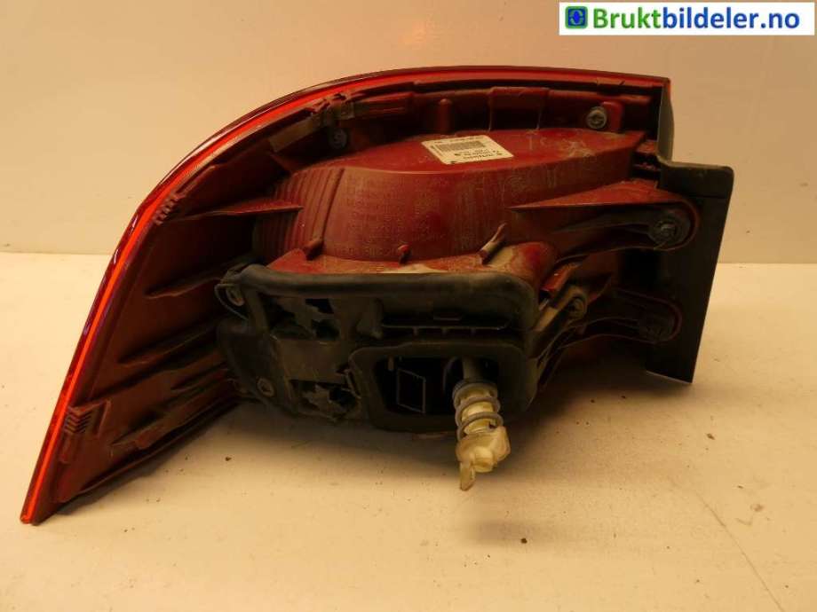 Baklykt høyre til VW Passat 2011-2015 (B7) (B7) (VOLKSWAGEN|3AF 945 096 E||3AF945096E)