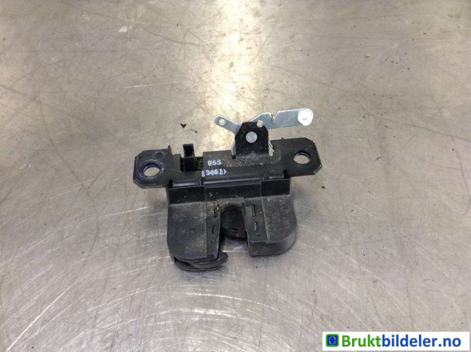 Baklukelås til VW Caddy, 2010-2015 (Type III, Fase 2)  (VOLKSWAGEN|2K5 827 505)